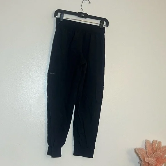 Nike Black Kids Nylon Cargo Joggers Pants Youth Medium Boys Girls - Picture 7 of 8